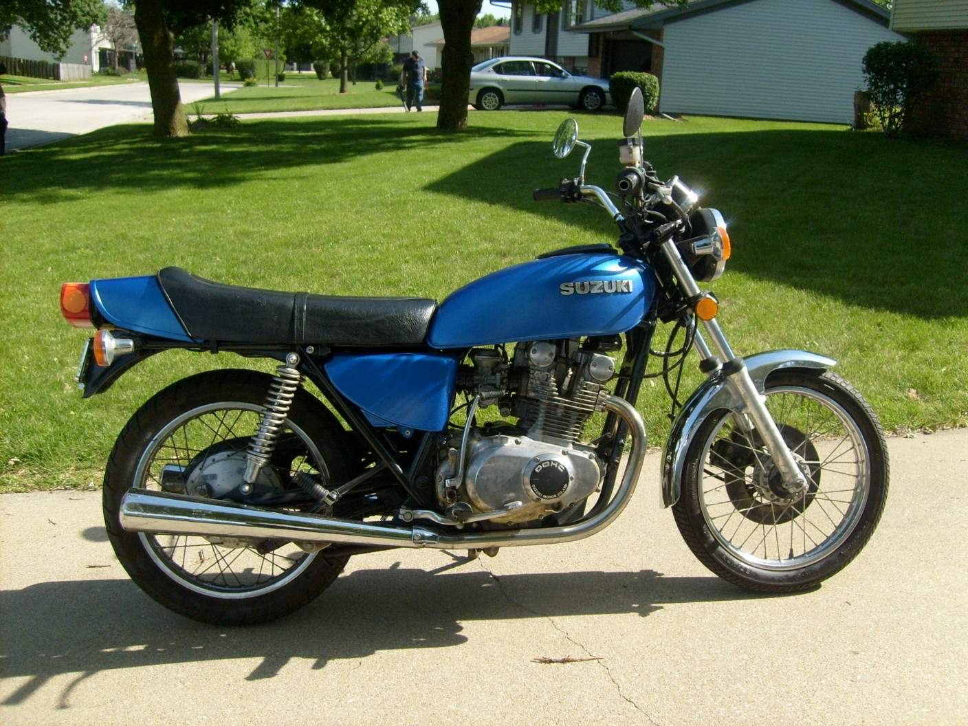 Мотоцикл Yamaha SR 400 1988 Цена, Фото, Характеристики, Обзор, Сравнение на  БАЗАМОТО